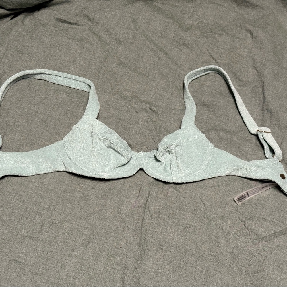 Victoria's Secret Green Swim Top with Molded Cups 32B/XS